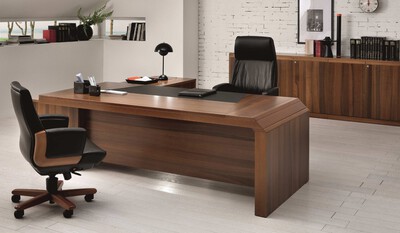 Spyro MD Cabin Design Table and Chairs