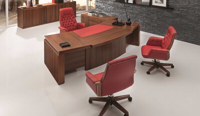 Spyro MD Cabin Design Table and Chairs